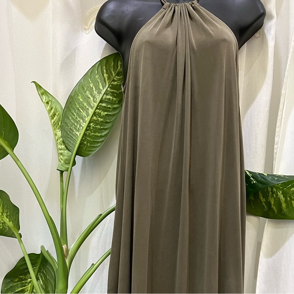 Forever 21 Olive Green Halter Dress Size Jrs M - Picture 2 of 2